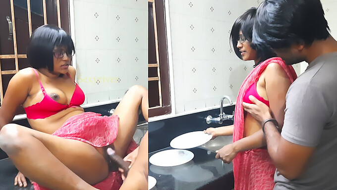 Desi Devar e Bhabi incontrano la cucina calda